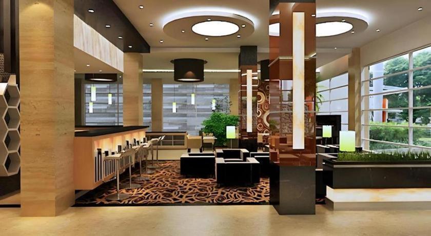 Asoka Luxury Hotel Бандар-Лампунг Екстер'єр фото
